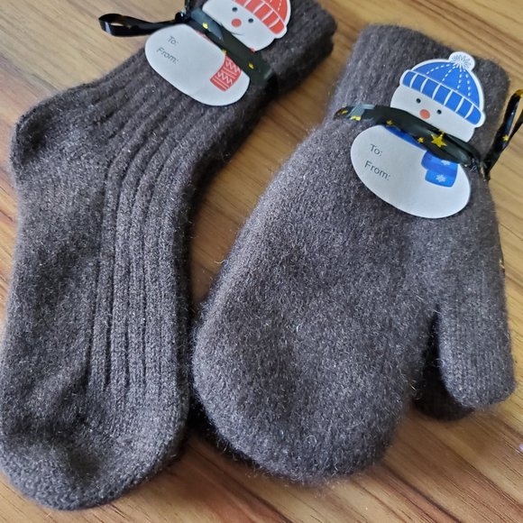 Yak wool socks and mittens kids gift set - Picture 5 of 8